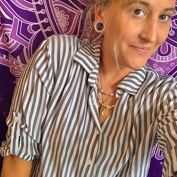 Striped casual Button up blouse - Picture 1 of 4